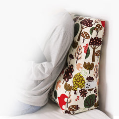 Curve Reading Pillow — Forest